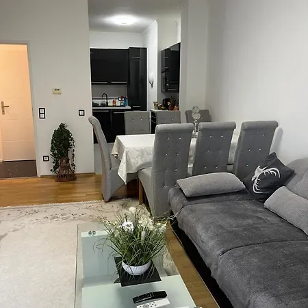 Moderne In Bei Wien *