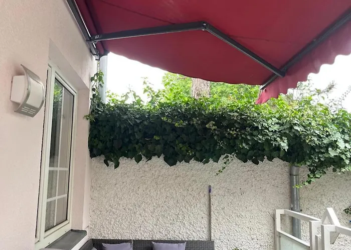 Moderne In Bei Wien * Modling